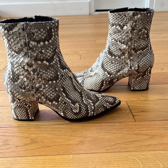 Alexandre Birman Snakeskin Animal Print Boots - Picture 3 of 5